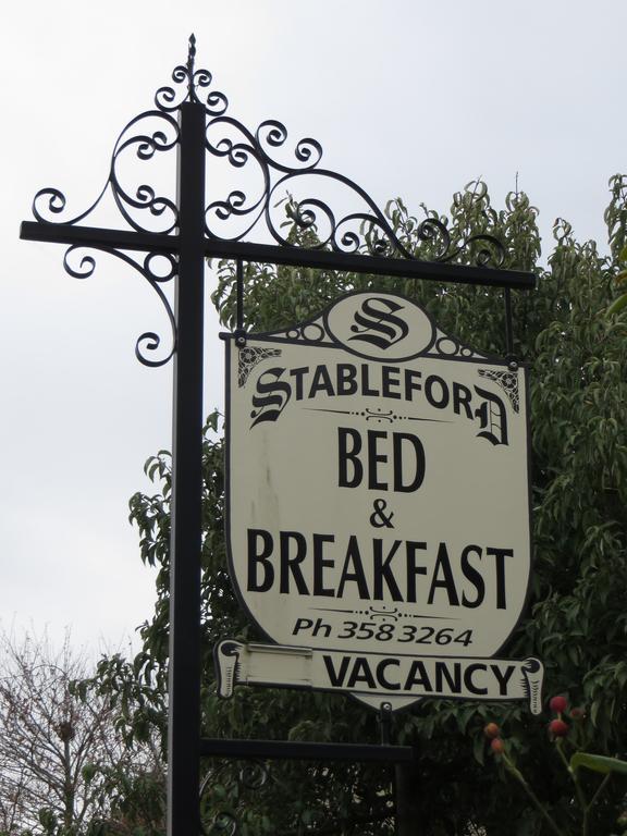 Airport Stableford B&B Κράισττσερτς Εξωτερικό φωτογραφία